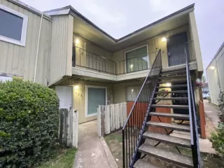 Photo #5: 95157891 Listing