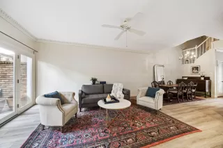 Photo #2: 95197340 Listing