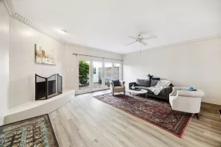 Photo #3: 95197340 Listing