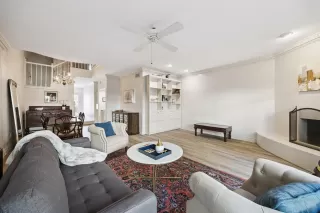 Photo #4: 95197340 Listing