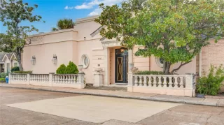 Photo #1: 95308588 Listing