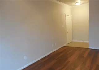 Photo #3: 95399496 Listing