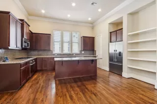 Photo #5: 95522843 Listing 