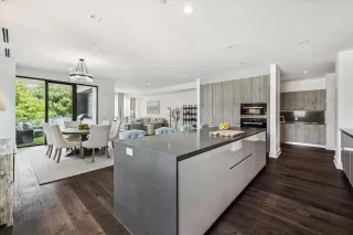 More Details about MLS # 95759968 : 5104 CAROLINE STREET # 202