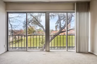 Photo #5: 96340379 Listing 