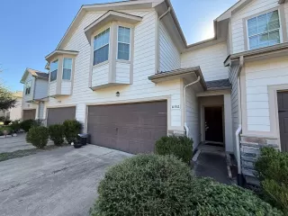 Photo #5: 96427404 Listing