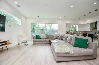 Photo #4: 96538691 Listing 