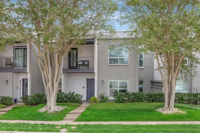 MLS: 96741442 Condo For Sale