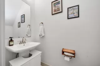 Photo #4: 96848533 Listing 