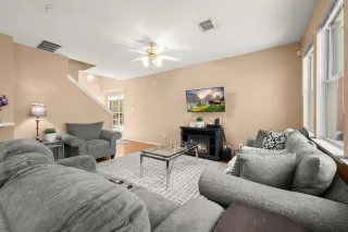 Photo #5: 96852967 Listing 