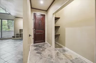 Photo #3: 97045104 Listing 