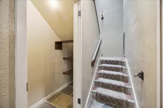 Photo #5: 97045104 Listing 