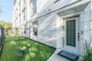 Photo #1: 97053843 Listing 