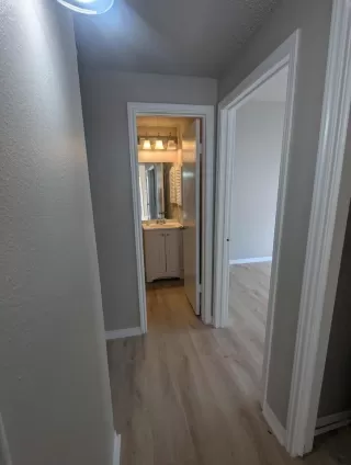 Photo #4: 9736588 Listing