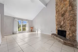 Photo #2: 97400729 Listing