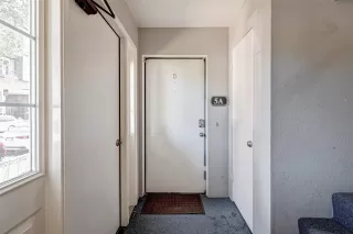 Photo #2: 9752476 Listing