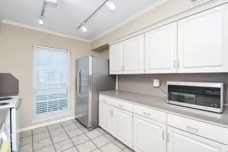 Photo #4: 97564131 Listing