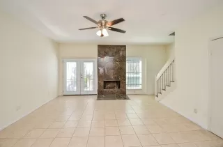 Photo #5: 9793648 Listing 