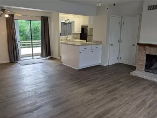 Photo #1: 98085161 Listing 