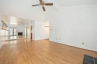 Photo #4: 98210086 Listing 