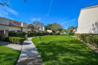 Photo #2: 98330390 Listing