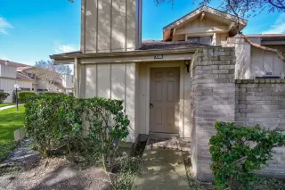 Photo #3: 98330390 Listing