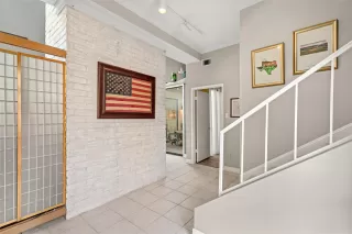 Photo #4: 98511209 Listing 