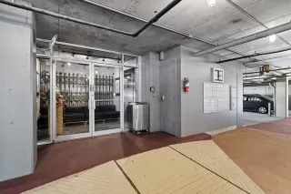 Photo #4: 98658039 Listing