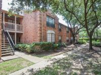 Browse active condo listings in BRAESWOOD PARK
