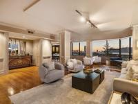 More Details about MLS # 3295717 : 14 GREENWAY PLAZA #18RM